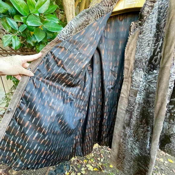 Chic Swakara & Suede Fur Coat 46”Bust Excellent - Picture 8 of 11